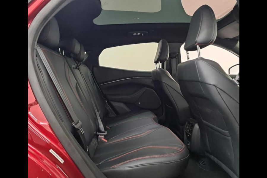 Ford Mustang Mach-E Extended First Edition 337 pk AWD 98 kWh, panoramadak, leder, trekhaak, 1 e eigenaar, NL auto nap