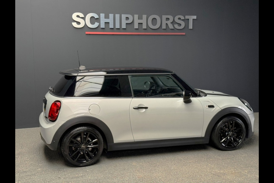 MINI Cooper 1.5 136 pk Led/pdc/17 inch/stoelverwarming/apple carplay/all wheater banden