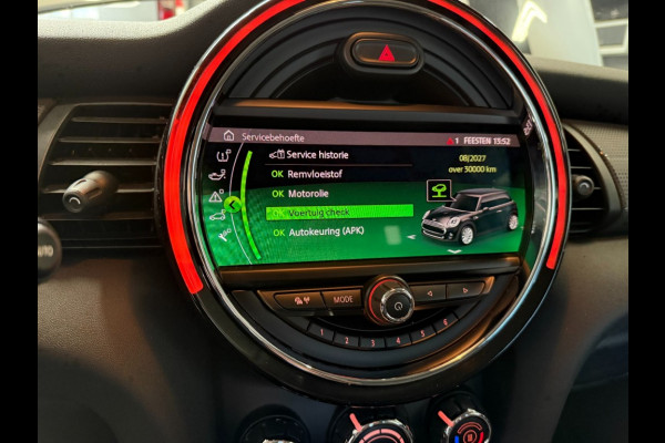 MINI Cooper 1.5 136 pk Led/pdc/17 inch/stoelverwarming/apple carplay/all wheater banden