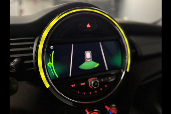MINI Cooper 1.5 136 pk Led/pdc/17 inch/stoelverwarming/apple carplay/all wheater banden