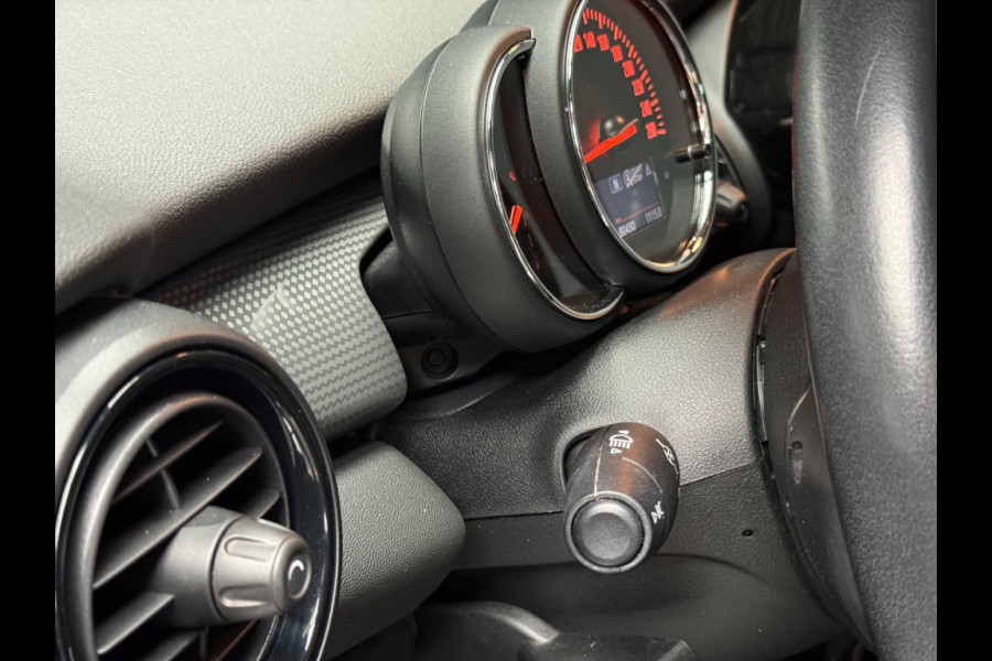 MINI Cooper 1.5 136 pk Led/pdc/17 inch/stoelverwarming/apple carplay/all wheater banden
