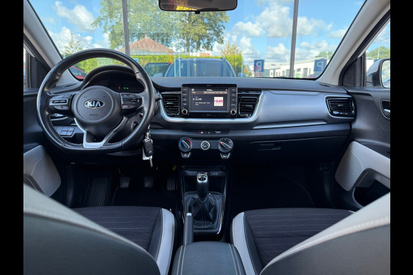 Kia Stonic 1.0 T-GDi Sports Edition - Navi - Airco - Parkeerhulp- Org.NL Kia Stonic 1.0 T-GDi Sports Edition - Navi - Airco - Parkeerhulp- Org.NL