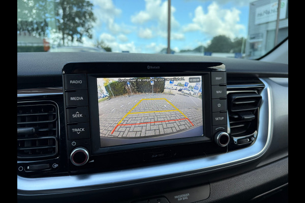 Kia Stonic 1.0 T-GDi Sports Edition - Navi - Airco - Parkeerhulp- Org.NL Kia Stonic 1.0 T-GDi Sports Edition - Navi - Airco - Parkeerhulp- Org.NL