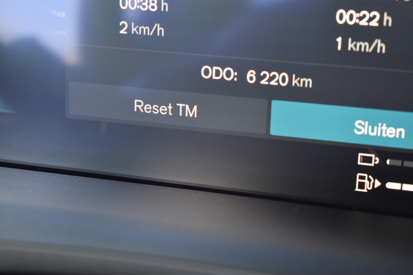 Volvo V60 T6 AWD 350PK Plug-in Hybrid Plus Dark | H&K | Trekhaak | 360 Camera | ACC | Stoel-Stuur verwarming
