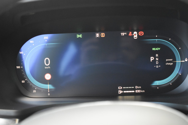 Volvo V60 T6 AWD 350PK Plug-in Hybrid Plus Dark | H&K | Trekhaak | 360 Camera | ACC | Stoel-Stuur verwarming