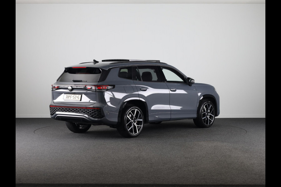 Volkswagen Tayron 1.5 eHybrid R-Line Edition 204 PK | Automaat (DSG) | Panoramadak | Black Style | Leder interieur | Harman Kardon | 20 Inch