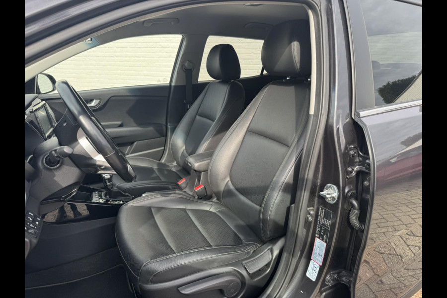 Kia Stonic 1.0 T-GDi ExecutiveLine Automaat Leder Camera Stuur en stoelverwarming Keyless Kia Stonic 1.0 T-GDi ExecutiveLine Automaat Leder Camera Stuur en stoelverwarming Keyless