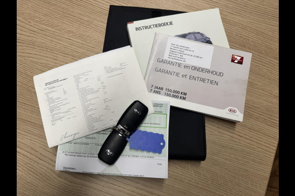 Kia Stonic 1.0 T-GDi ExecutiveLine Automaat Leder Camera Stuur en stoelverwarming Keyless Kia Stonic 1.0 T-GDi ExecutiveLine Automaat Leder Camera Stuur en stoelverwarming Keyless