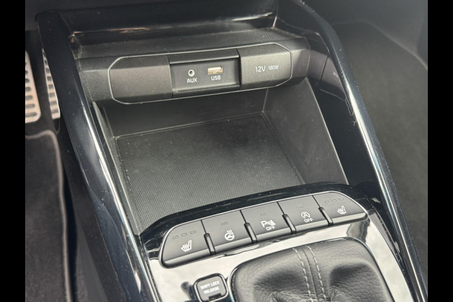 Kia Stonic 1.0 T-GDi ExecutiveLine Automaat Leder Camera Stuur en stoelverwarming Keyless Kia Stonic 1.0 T-GDi ExecutiveLine Automaat Leder Camera Stuur en stoelverwarming Keyless
