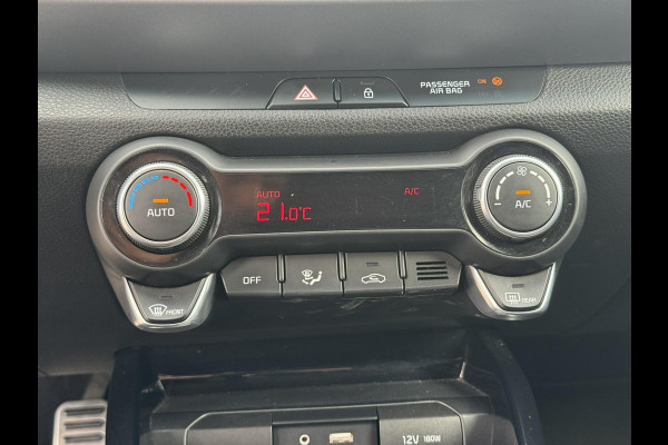 Kia Stonic 1.0 T-GDi ExecutiveLine Automaat Leder Camera Stuur en stoelverwarming Keyless Kia Stonic 1.0 T-GDi ExecutiveLine Automaat Leder Camera Stuur en stoelverwarming Keyless