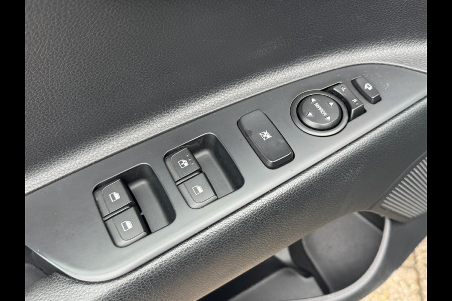 Kia Stonic 1.0 T-GDi ExecutiveLine Automaat Leder Camera Stuur en stoelverwarming Keyless Kia Stonic 1.0 T-GDi ExecutiveLine Automaat Leder Camera Stuur en stoelverwarming Keyless