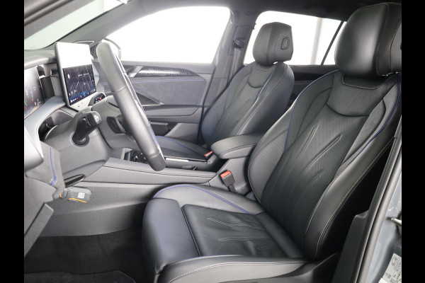 Volkswagen Tayron 1.5 eHybrid R-Line Edition 204 PK | Automaat (DSG) | Panoramadak | Black Style | Leder interieur | Harman Kardon | 20 Inch