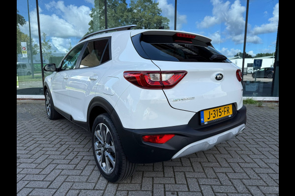 Kia Stonic 1.0 T-GDi Sports Edition - Navi - Airco - Parkeerhulp- Org.NL Kia Stonic 1.0 T-GDi Sports Edition - Navi - Airco - Parkeerhulp- Org.NL