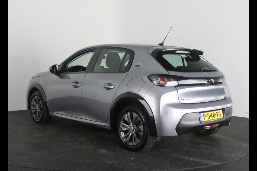 Peugeot e-208 EV ALLURE PACK 50 KWh ACCU= 93% +SNELLADEN 3 FASE LADEN TOT 2 JAAR GARANTIE ! Als nieuw!