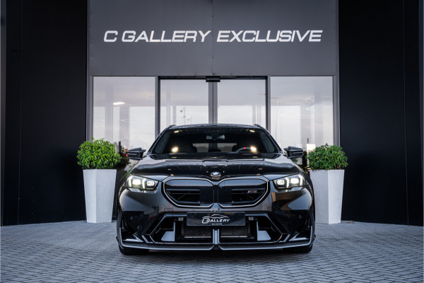 BMW M5 5-serie Touring - Origineel NL | M Drive Professional | Panorama | Carbonpakket | Keramisch | B&W