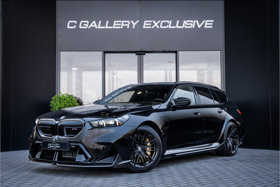 BMW M5 5-serie Touring - Origineel NL | M Drive Professional | Panorama | Carbonpakket | Keramisch | B&W