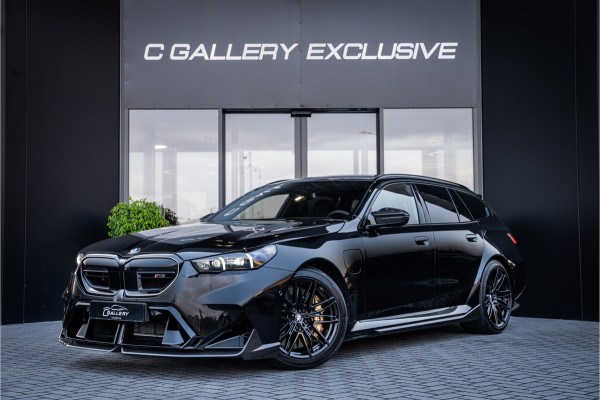 BMW M5 5-serie Touring - Origineel NL | M Drive Professional | Panorama | Carbonpakket | Keramisch | B&W