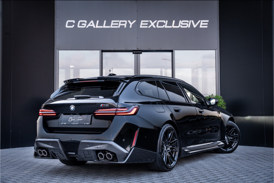 BMW M5 5-serie Touring - Origineel NL | M Drive Professional | Panorama | Carbonpakket | Keramisch | B&W