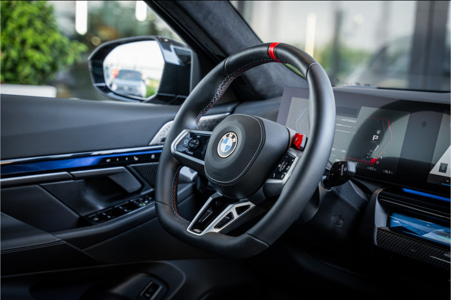 BMW M5 5-serie Touring - Origineel NL | M Drive Professional | Panorama | Carbonpakket | Keramisch | B&W