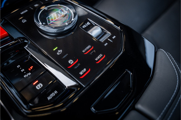 BMW M5 5-serie Touring - Origineel NL | M Drive Professional | Panorama | Carbonpakket | Keramisch | B&W