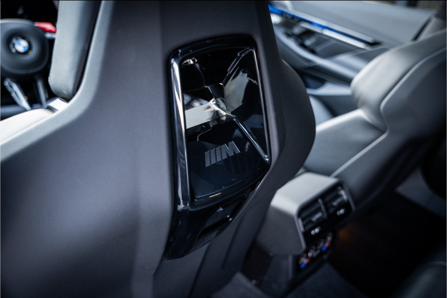 BMW M5 5-serie Touring - Origineel NL | M Drive Professional | Panorama | Carbonpakket | Keramisch | B&W