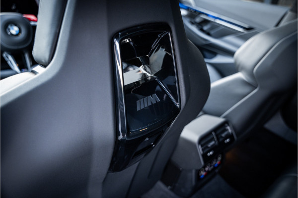 BMW M5 5-serie Touring - Origineel NL | M Drive Professional | Panorama | Carbonpakket | Keramisch | B&W