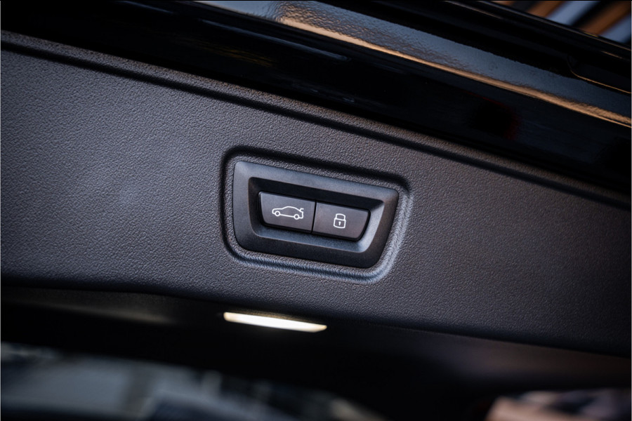 BMW M5 5-serie Touring - Origineel NL | M Drive Professional | Panorama | Carbonpakket | Keramisch | B&W