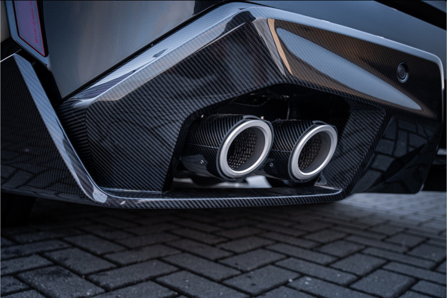 BMW M5 5-serie Touring - Origineel NL | M Drive Professional | Panorama | Carbonpakket | Keramisch | B&W
