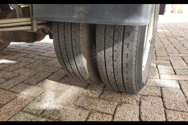 Renault Master 165.35 BAK-KLEP DUBBELLUCHT - EURO 6 - LAADBAK INW. 4.70 METER - V-495-XZ