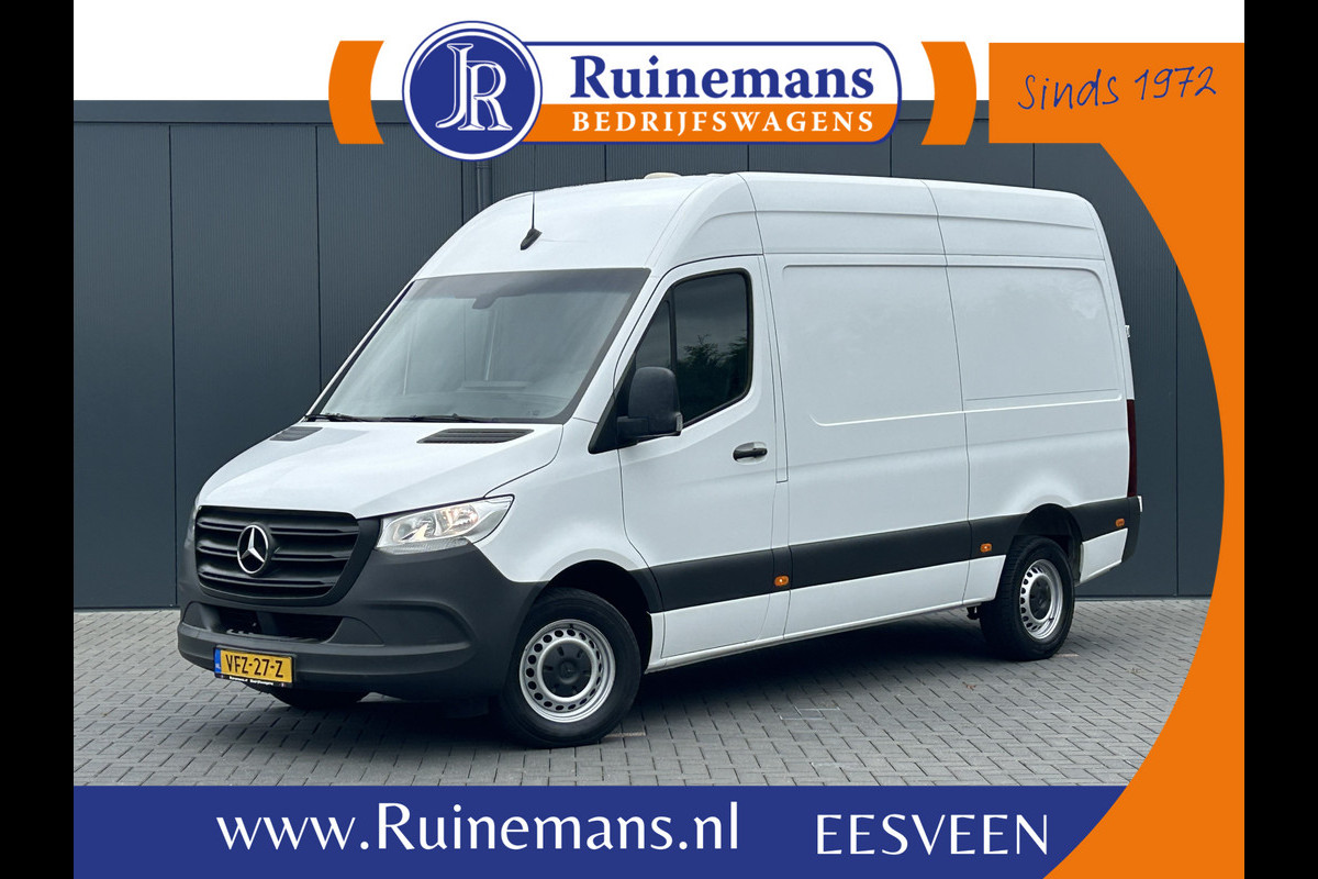 Mercedes-Benz Sprinter 316 CDI 164 PK RWD 3.5T / L2H2 / 1e EIG. / 2.8 TONS TREKHAAK / INRICHTING / AIRCO / CRUISE / NAVI / BLUETOOTH / CAMERA Mercedes-Benz Sprinter 316 CDI 164 PK RWD 3.5T / L2H2 / 1e EIG. / 2.8 TONS TREKHAAK / INRICHTING / AIRCO / CRUISE / NAVI / BLUETOOTH / CAMERA