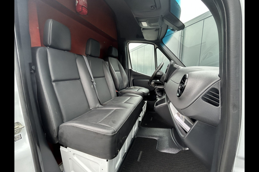 Mercedes-Benz Sprinter 316 CDI 164 PK RWD 3.5T / L2H2 / 1e EIG. / 2.8 TONS TREKHAAK / INRICHTING / AIRCO / CRUISE / NAVI / BLUETOOTH / CAMERA