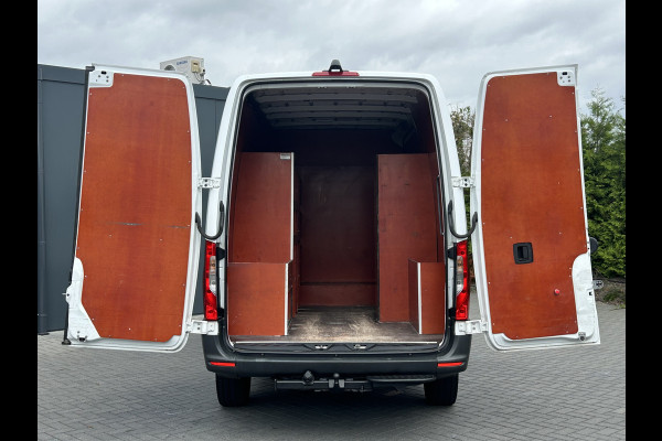 Mercedes-Benz Sprinter 316 CDI 164 PK RWD 3.5T / L2H2 / 1e EIG. / 2.8 TONS TREKHAAK / INRICHTING / AIRCO / CRUISE / NAVI / BLUETOOTH / CAMERA