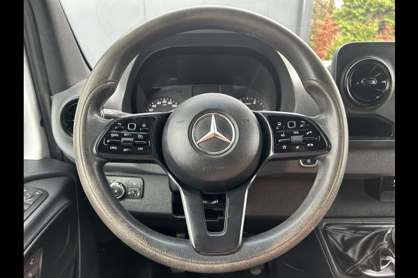 Mercedes-Benz Sprinter 316 CDI 164 PK RWD 3.5T / L2H2 / 1e EIG. / 2.8 TONS TREKHAAK / INRICHTING / AIRCO / CRUISE / NAVI / BLUETOOTH / CAMERA