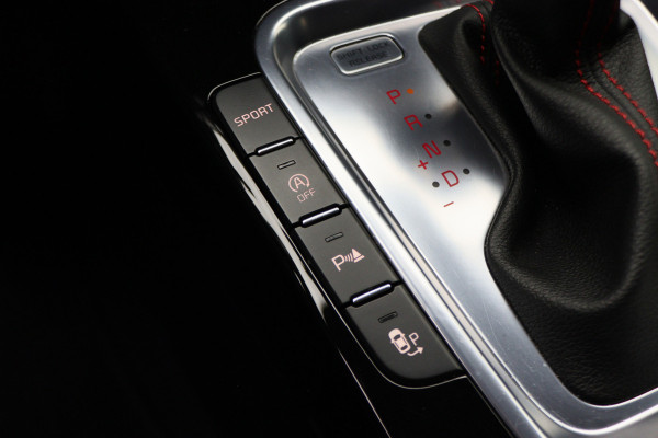 Kia ProCeed 1.6 T-GDI GT Automaat Camera, ACC, JBL Audio, Apple Carplay, Keyless, LED, 18"
