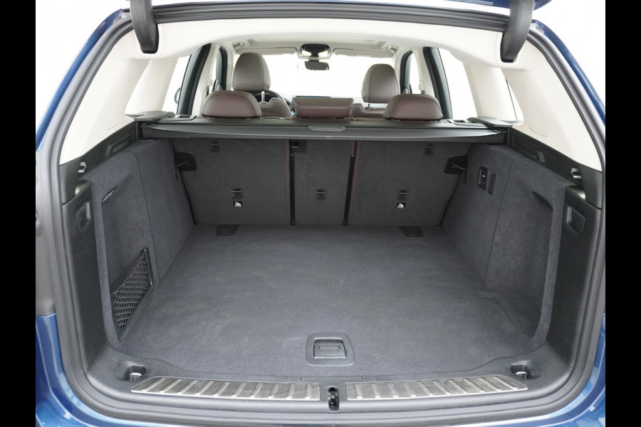 BMW iX3 High Executive 80kWh Leder Adap.Cruise Apple Carplay Android Auto Navi Ecc 360°Camera Panoramaschuifdak Harman&Kardon®SurroundSo Stoelverwarming Parkeer+Achteruitrij assistent Led Origineel Nederlandse Auto Zeer compleet!
