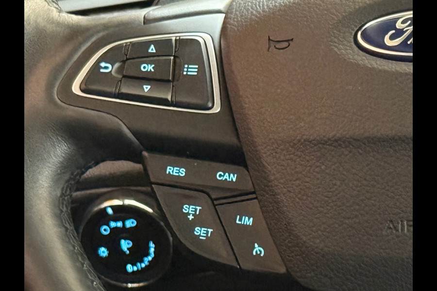 Ford EcoSport 1.0 EcoBoost Titanium Automaat | Navigatie | PDC Voor + Achter | Stoelverwarming