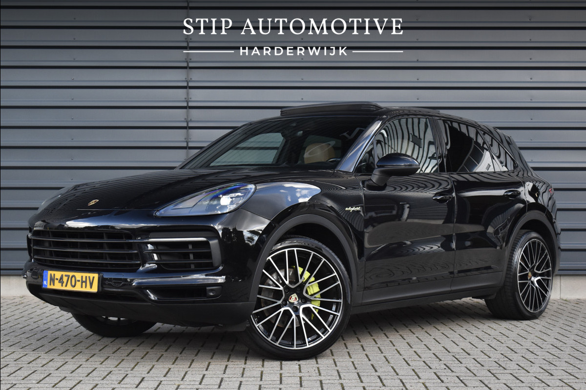 Porsche Cayenne 3.0 E-Hybrid 462pk | Panoramadak | Sport Chrono | 22'' RS Spyder Design | PASM | Orig. NL | Porsche Cayenne 3.0 E-Hybrid 462pk | Panoramadak | Sport Chrono | 22'' RS Spyder Design | PASM | Orig. NL |