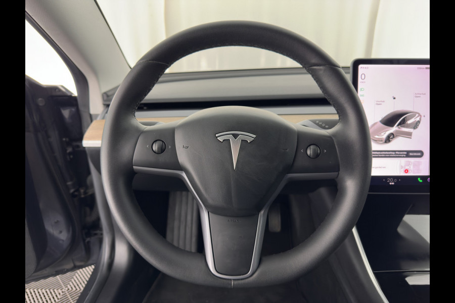 Tesla Model 3 Standard RWD Plus 60 kWh [ 3-Fase ] (INCL-BTW) Aut. *PANO | AUTO-PILOT | LUXURY-LEATHER | KEYLESS | FULL-LED | MEMORY-PACK | SURROUND-VIEW | DAB | CARPLAY | DIGI-COCKPIT | LANE-ASSIST | COMFORT-SEATS | 18"ALU*
