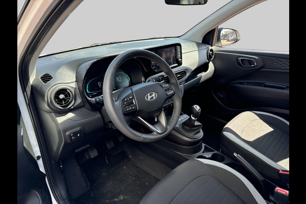 Hyundai i10 1.0 Comfort Smart | zwart dak