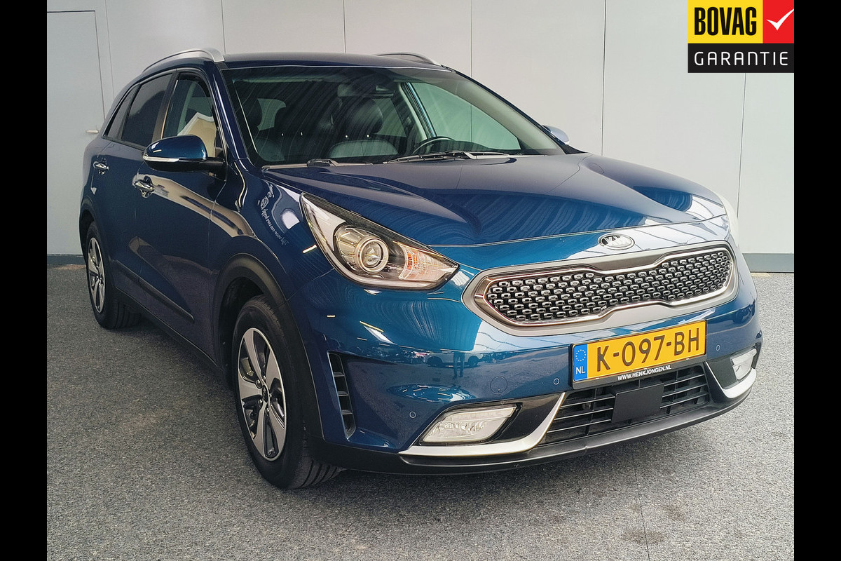 Kia Niro 1.6 GDi Hybrid DynamicLine Travel Connect Rijklaar + 12 maanden Bovag-garantie Henk Jongen Auto's in Helmond,  al 50 jaar service zoals 't hoort!
