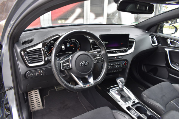 Kia ProCeed 1.4 T-GDI GT-Line / Navigatie / Adap. Cruise / 17" LM / Panoramadak / Keyless