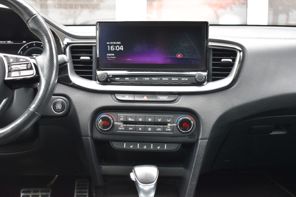 Kia ProCeed 1.4 T-GDI GT-Line / Navigatie / Adap. Cruise / 17" LM / Panoramadak / Keyless