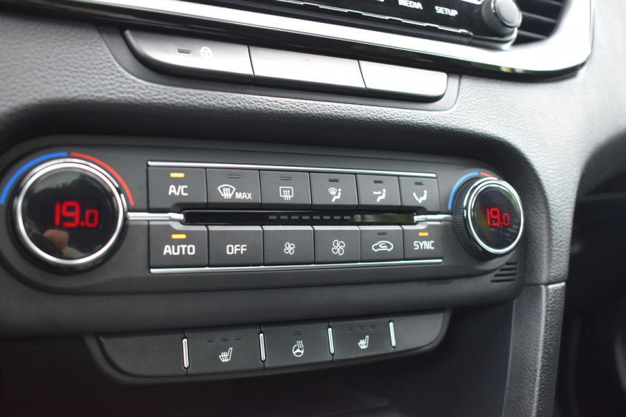 Kia ProCeed 1.4 T-GDI GT-Line / Navigatie / Adap. Cruise / 17" LM / Panoramadak / Keyless