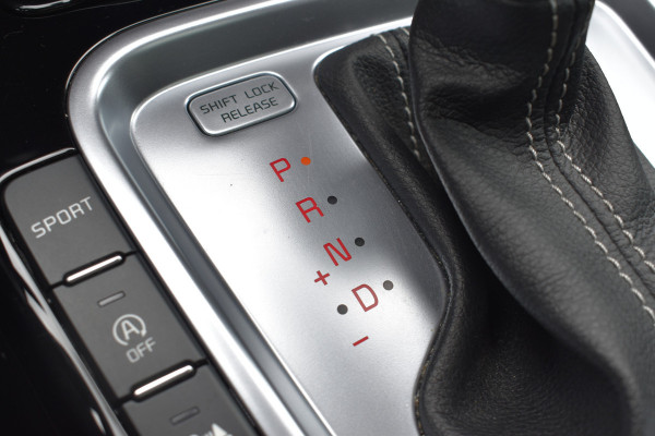 Kia ProCeed 1.4 T-GDI GT-Line / Navigatie / Adap. Cruise / 17" LM / Panoramadak / Keyless