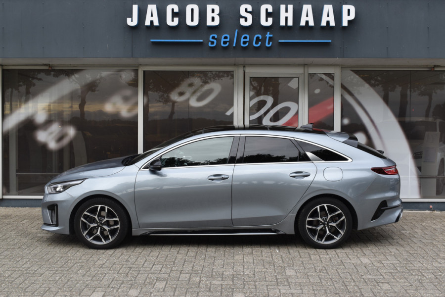 Kia ProCeed 1.4 T-GDI GT-Line / Navigatie / Adap. Cruise / 17" LM / Panoramadak / Keyless