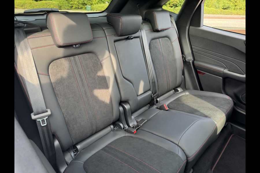 Ford Kuga 2.5 PHEV ST-Line X 243pk | SCI | Driver Assistance Pack | Black Package | Winterpack | Wegklapbare Trekhaak | AGR Stoelen