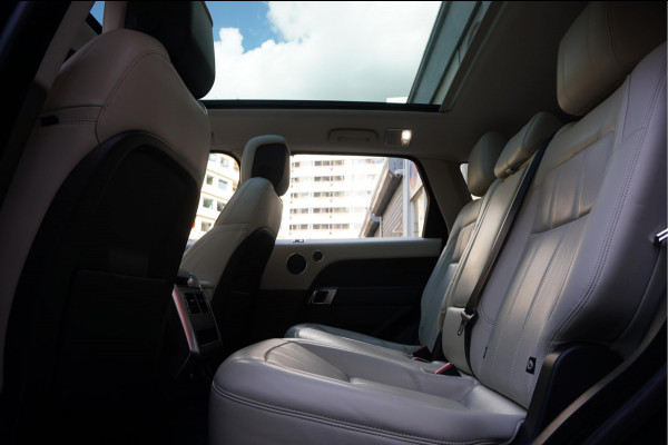 Land Rover Range Rover Sport 2.0 P400e HSE Black Optic | Ivoorwit Leder | Panoramadak | Meridian sound | Luchtvering | Apple Carplay | Virtual Cockpit 3x LED schermen |