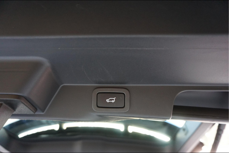 Land Rover Range Rover Sport 2.0 P400e HSE Black Optic | Ivoorwit Leder | Panoramadak | Meridian sound | Luchtvering | Apple Carplay | Virtual Cockpit 3x LED schermen |