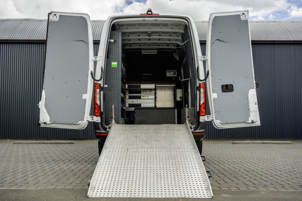 Mercedes-Benz Sprinter 311 CDI | L2H2 | Camera | CarPlay | Climate | Inrichting | Omvormer | Oprijplaat | Euro 6