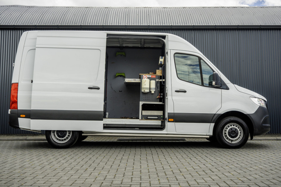 Mercedes-Benz Sprinter 311 CDI | L2H2 | Camera | CarPlay | Climate | Inrichting | Omvormer | Oprijplaat | Euro 6